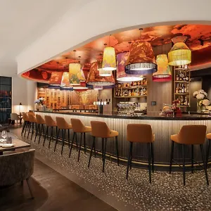 Renaissance Brussels 4* Иксель